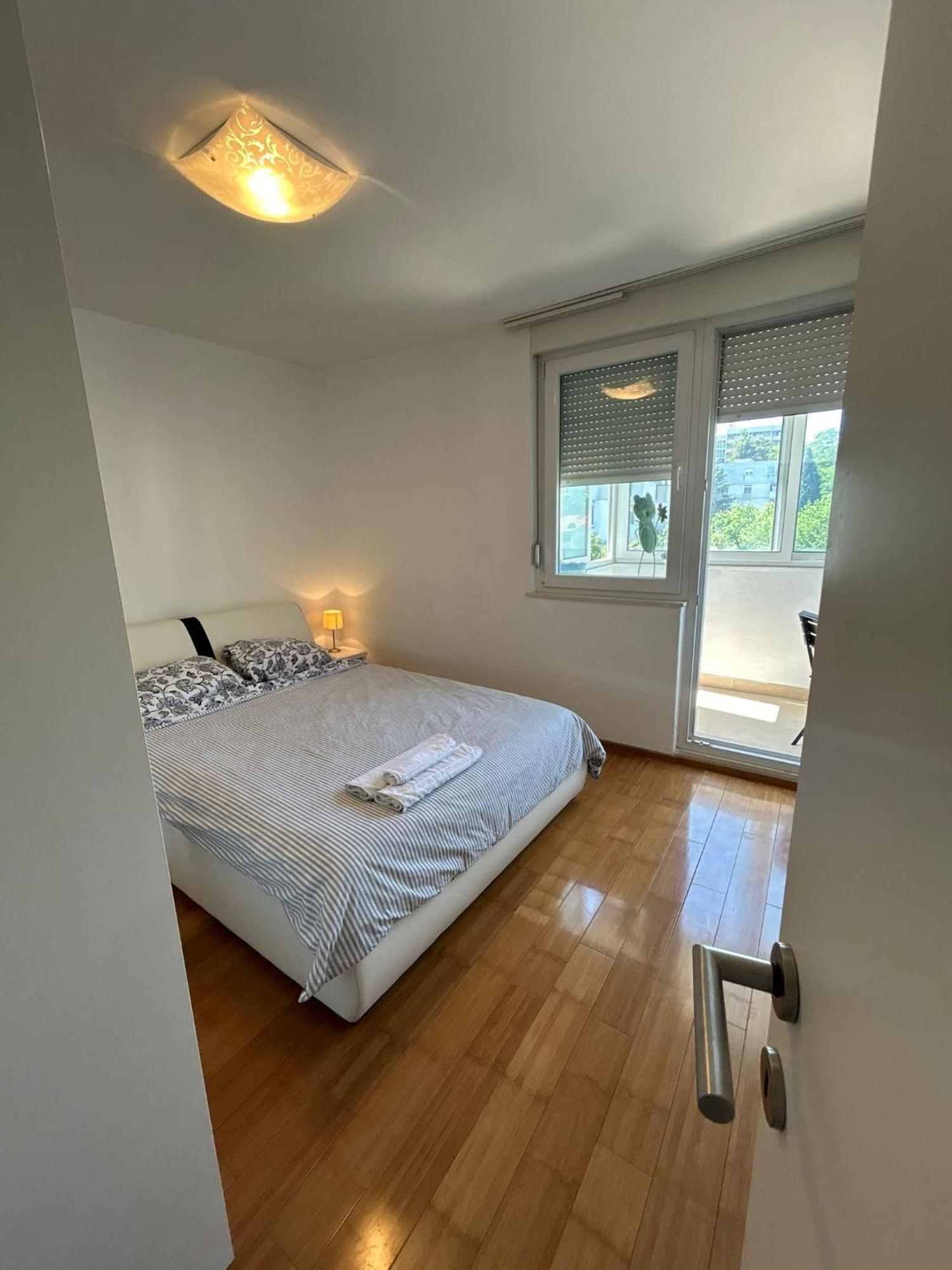 Apartmant Lorena מוסטר מראה חיצוני תמונה
